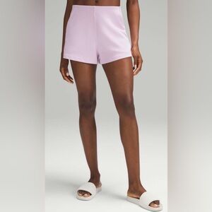 Lululemon Ribbed Softstreme High-Rise Short 2"
Pink Peony